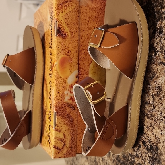 Sandals - Picture 3 of 6